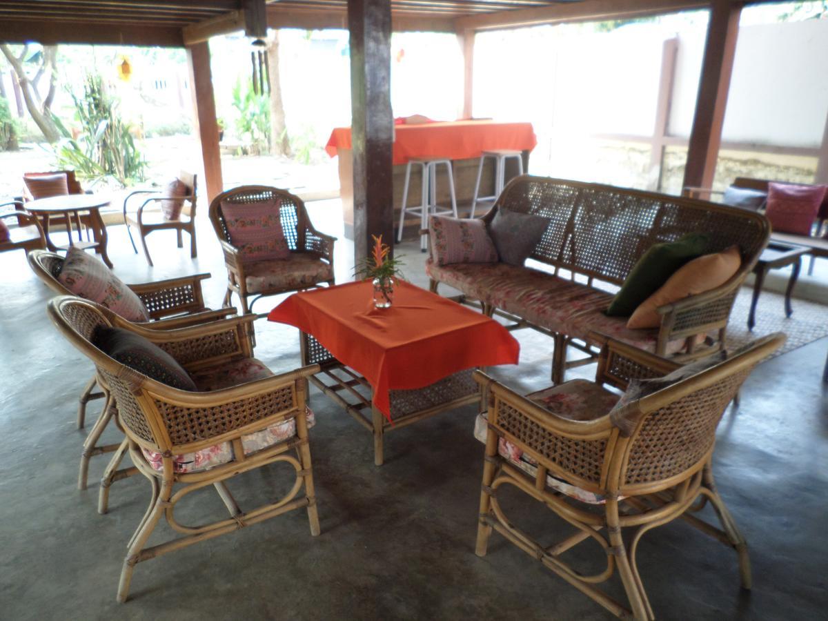 Baanwealaa Guesthouse (Adults Only) Chiang Mai Exteriör bild